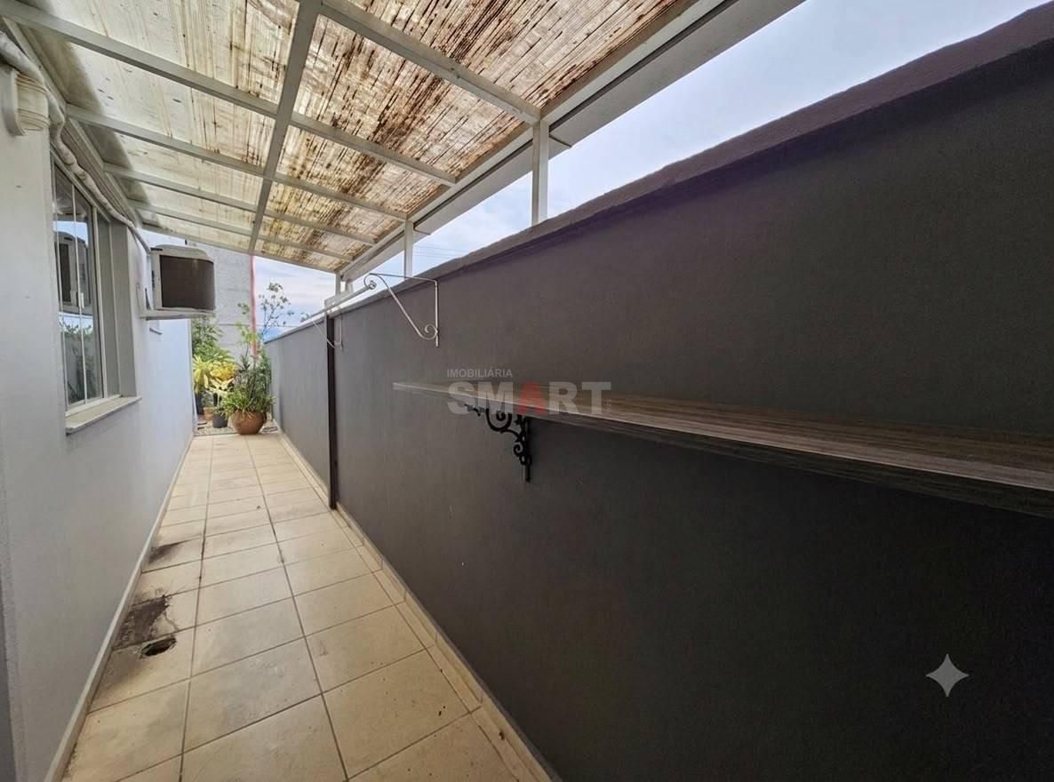 Apartamento com 2 quartos e Ampla Área Externa no Água Verde