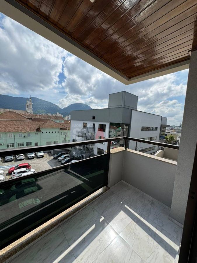 Apartamento com 1 Suite e 1 Quarto no Centro de Jaraguá do Sul