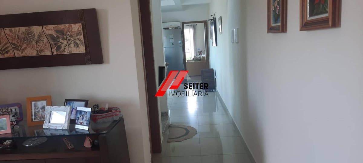 Casa a venda com 4 quartos sendo 4 suítes, 5 banheiros e 5 vagas de garagem, com area total de 279m²