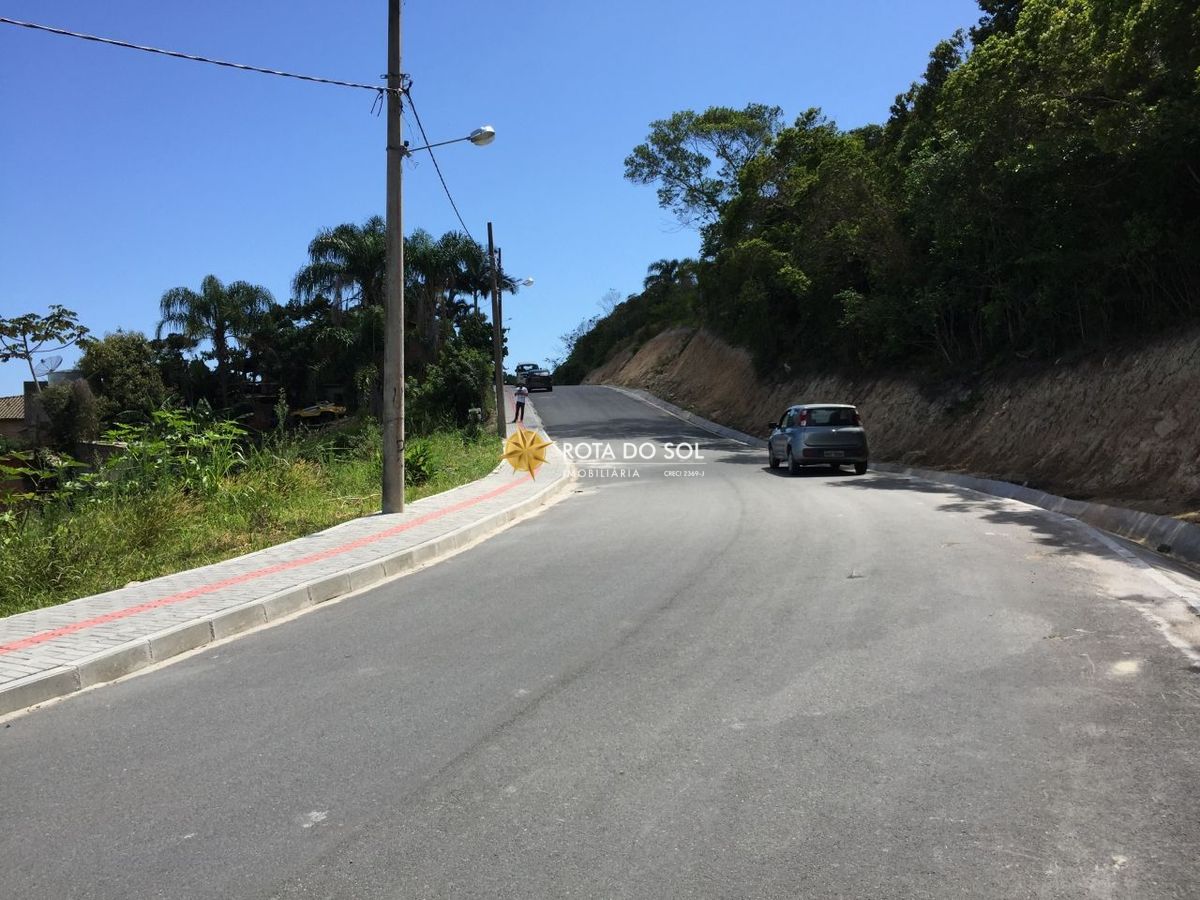 Terreno amplo à Venda em Quatro Ilhas Bombinhas SC - 3