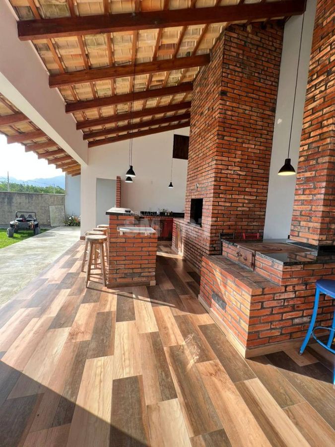 Casa Ampla com 1 Suíte, 1 Quarto e Ampla Área Externa com Churrasqueira em Schroeder - foto 37