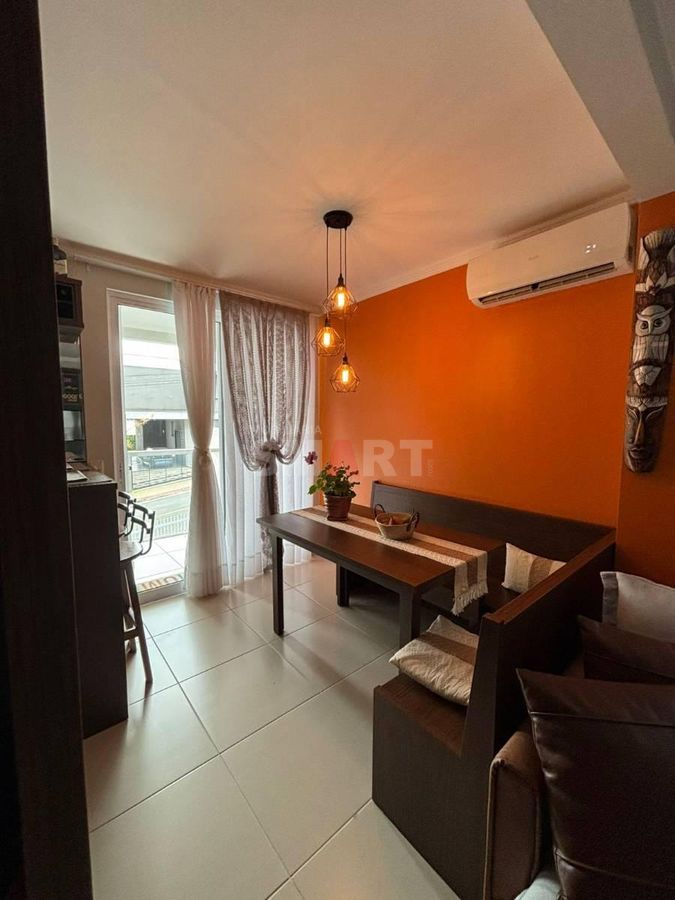 Apartamento com 2 Quartos e Ampla Área Externa no Bairro Amizade