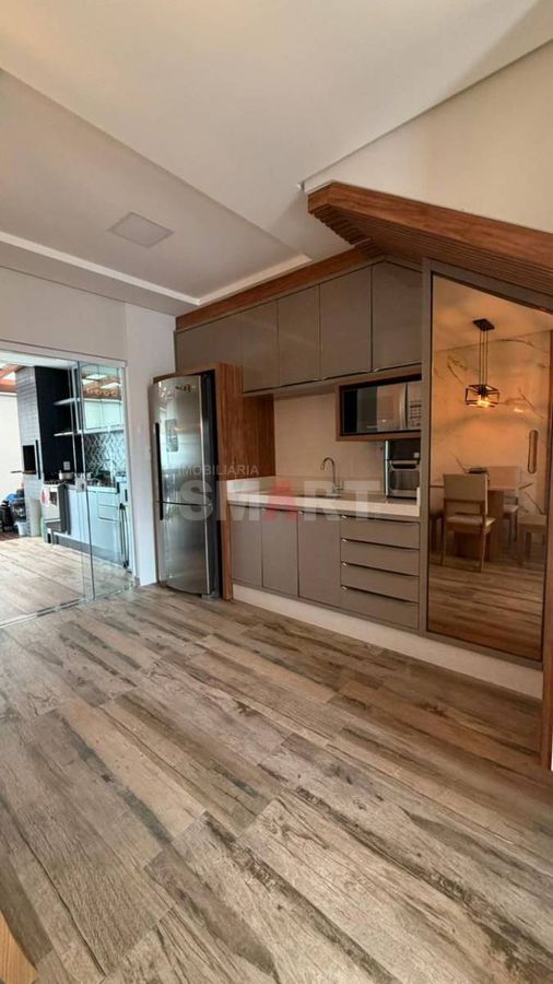 Geminado com 3 quartos mobiliado