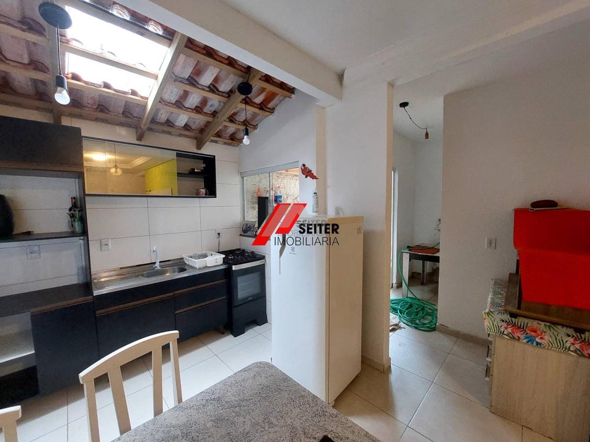 Apartamento 3 dormitorios com suite localizado no Ingleses