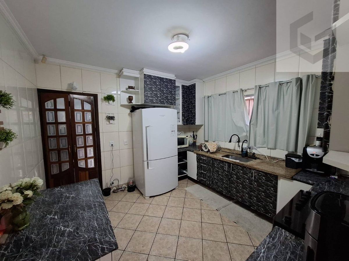 Casa com 2 quartos à Venda, Vila Santa Terezinha (Zona Norte) - São Paulo