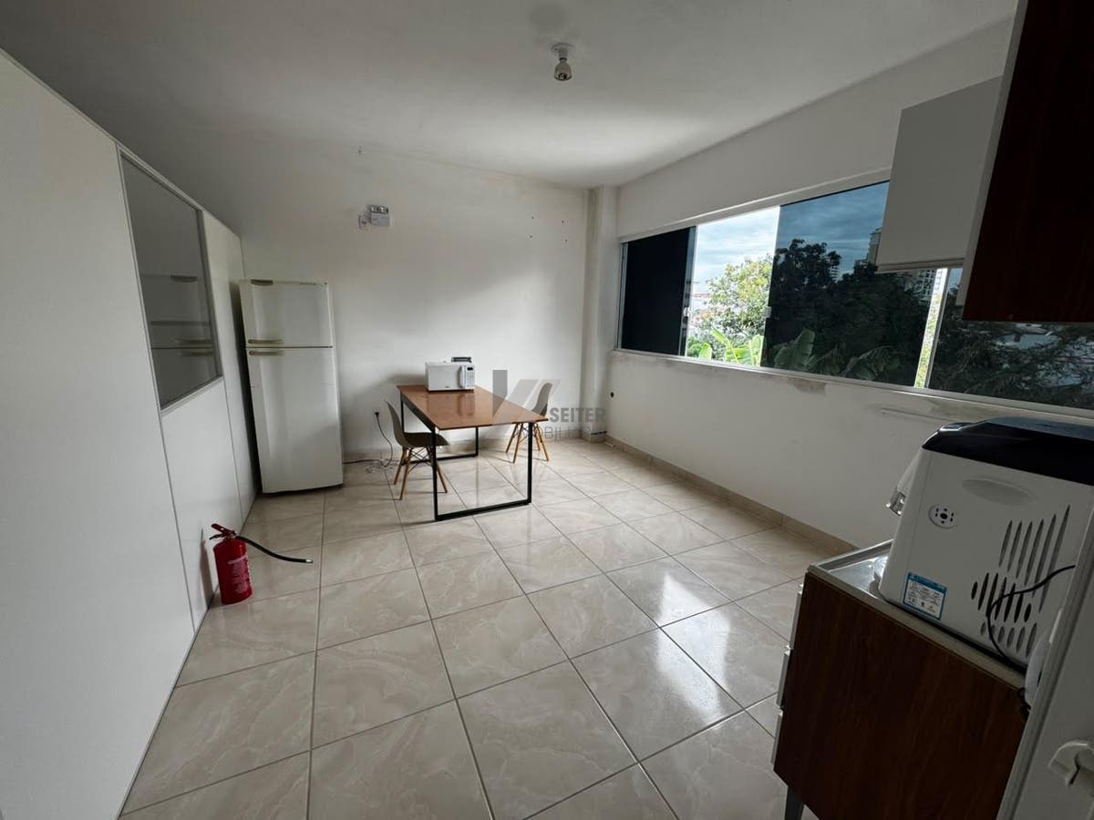 Sala comercial no Jardim Atlantico de 220m²
