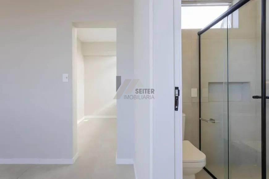 Apartamento com 3 quartos, Centro - Florianópolis