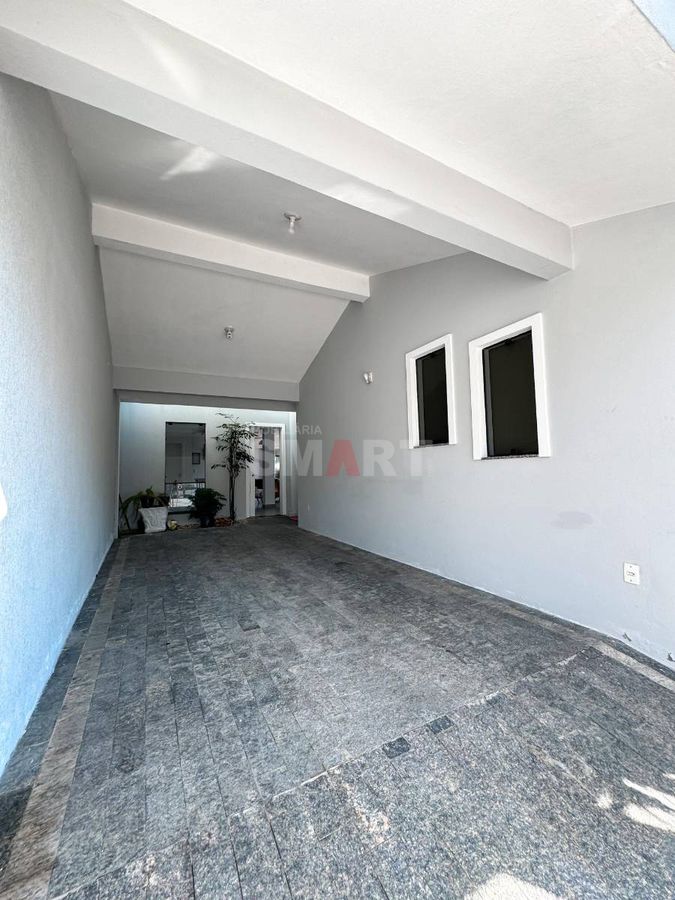 Casa na Ilha da Figueira com Suíte + 02 Dormitórios, Piscina e Área de Festa