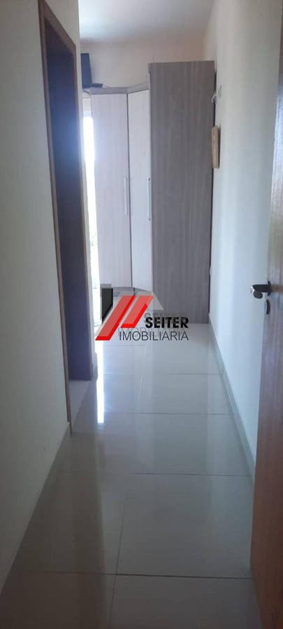 Casa a venda com 4 quartos sendo 4 suítes, 5 banheiros e 5 vagas de garagem, com area total de 279m²