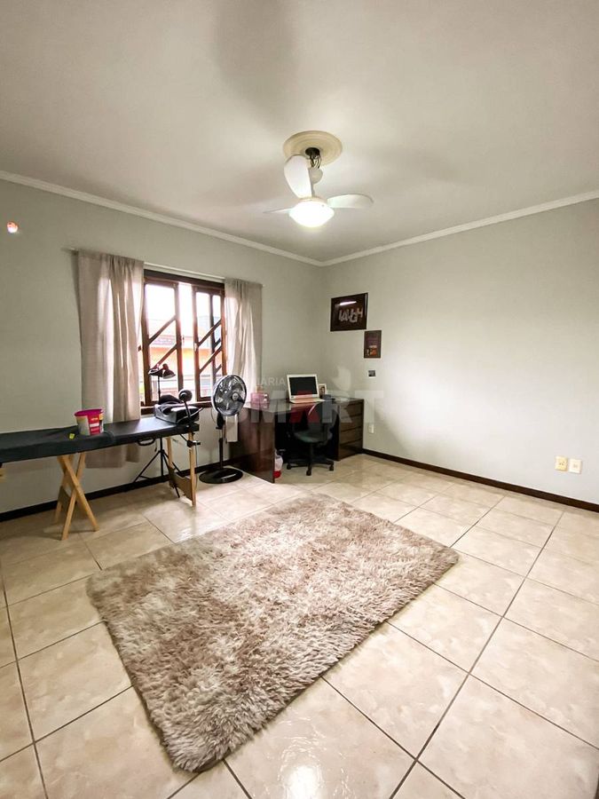 Casa Sobrado com 6 quartos no bairro Amizade