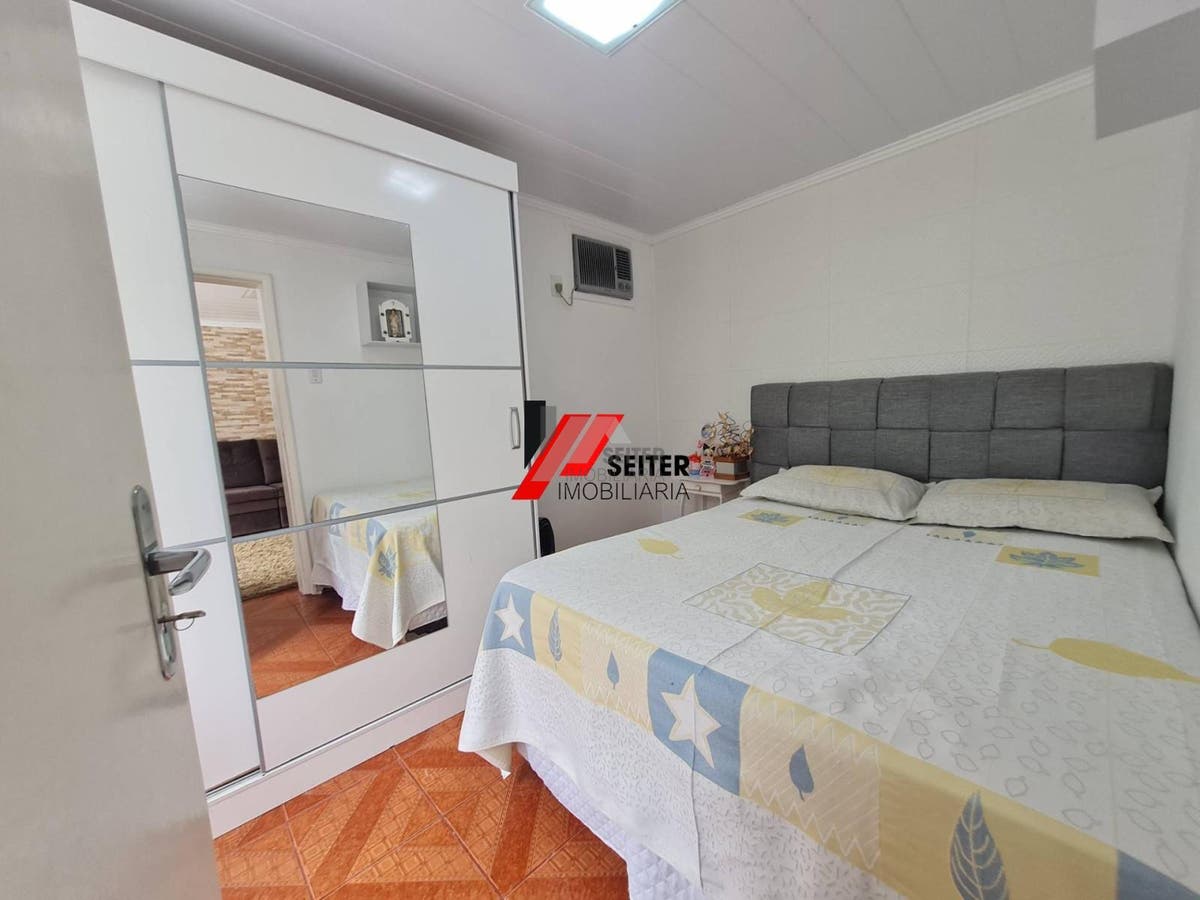 Casa de 2 domritorios a venda Florianopolis Itacorubi