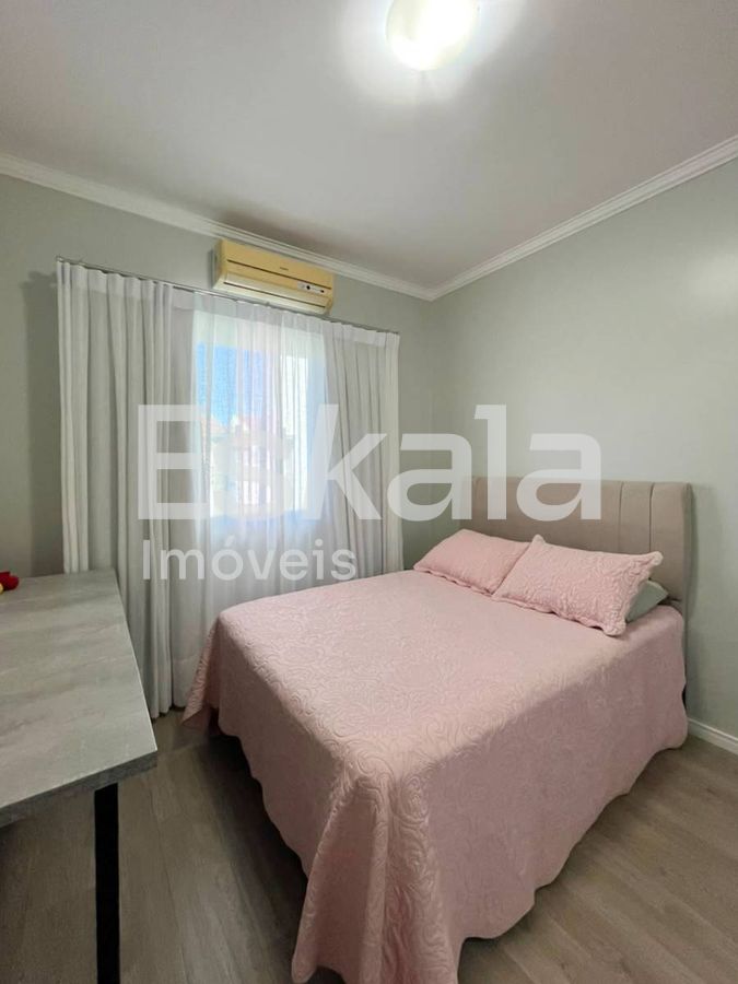 Casa Semimobiliada Com 01 Suíte + 03 Quartos Estrada Nova - Jaraguá do Sul