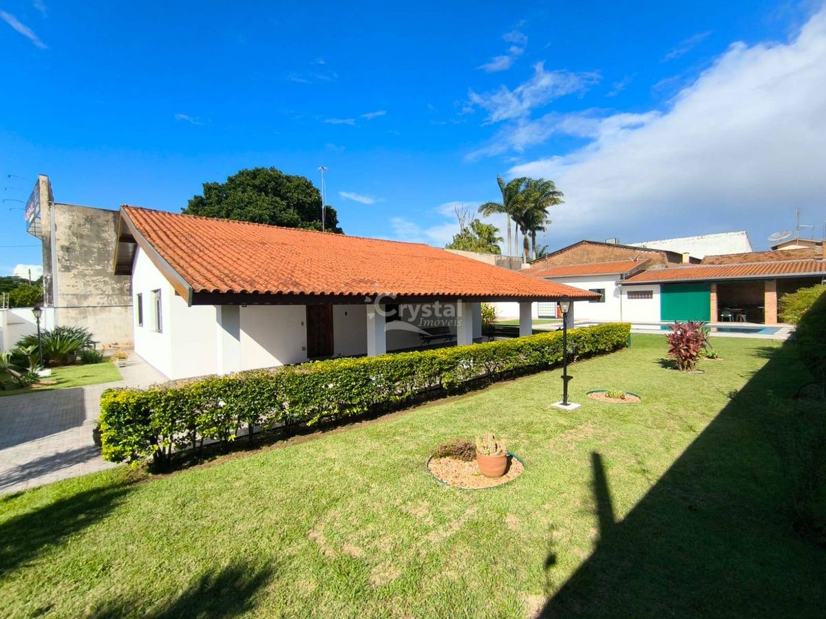 Casa à Venda com 3 Quartos, Edícula Completa e Área de Lazer com Piscina e Churrasqueira em Chácara Recanto da Vó Pepina - Avaré. Foto 5