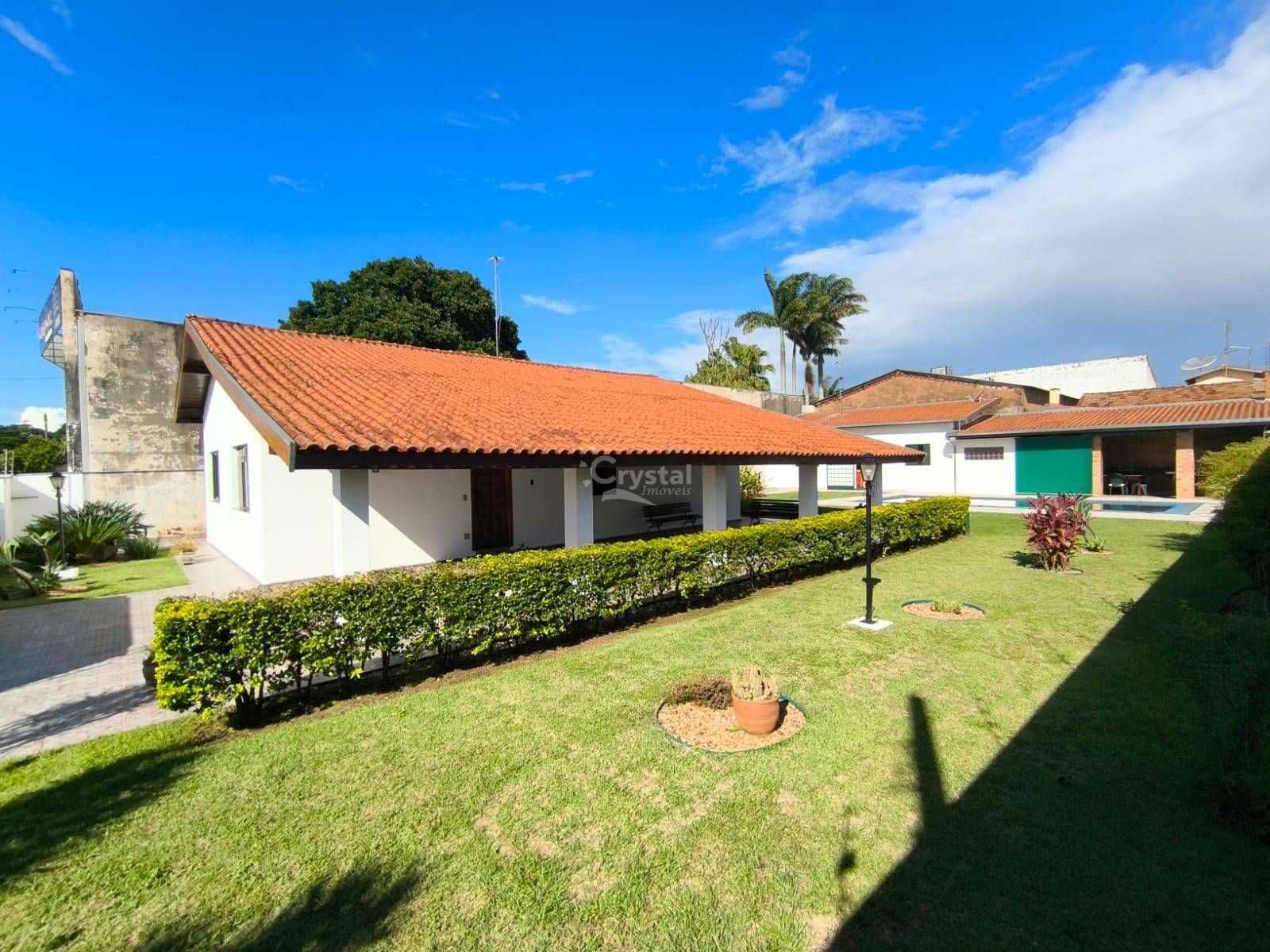 Casa à Venda com 3 Quartos, Edícula Completa e Área de Lazer com Piscina e Churrasqueira em Chácara Recanto da Vó Pepina - Avaré. Foto 2
