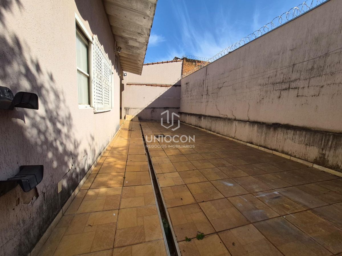 Casa, 3 quartos, 215 m² - Foto 19