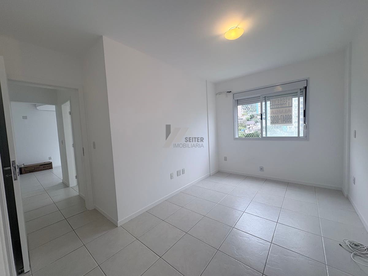 Apartamento de 2 dormitorios com suite a venda Itacorubi Residencial Las vegas