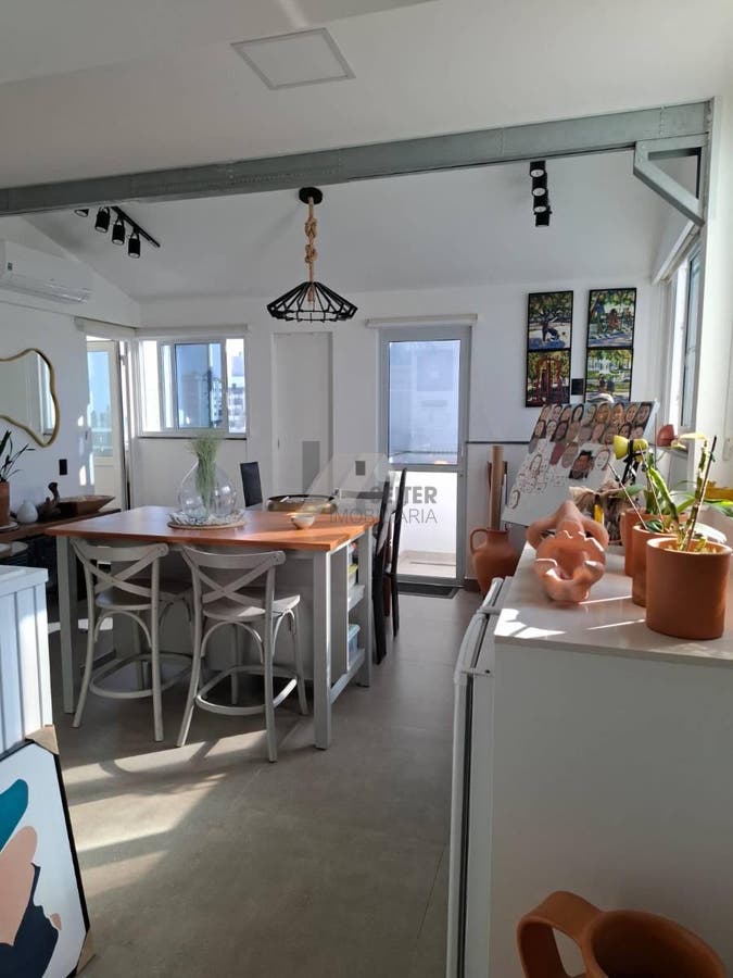 Apartamento com 2 quartos, Centro - Florianópolis