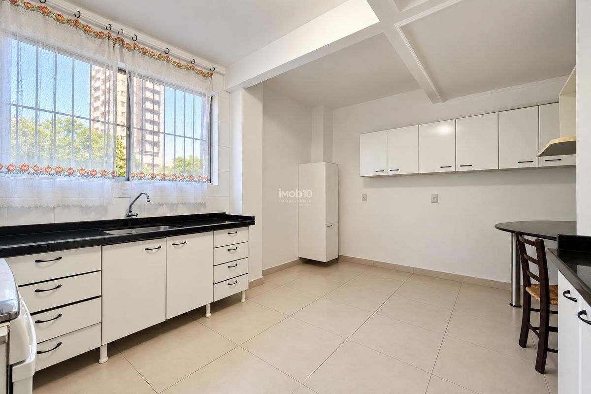 APARTAMENTO A VENDA COM 3 QUARTOS EDIFICIO PLINIO BORTOLI VILA MARACANÃ FOZ DO IGUAÇU - PR