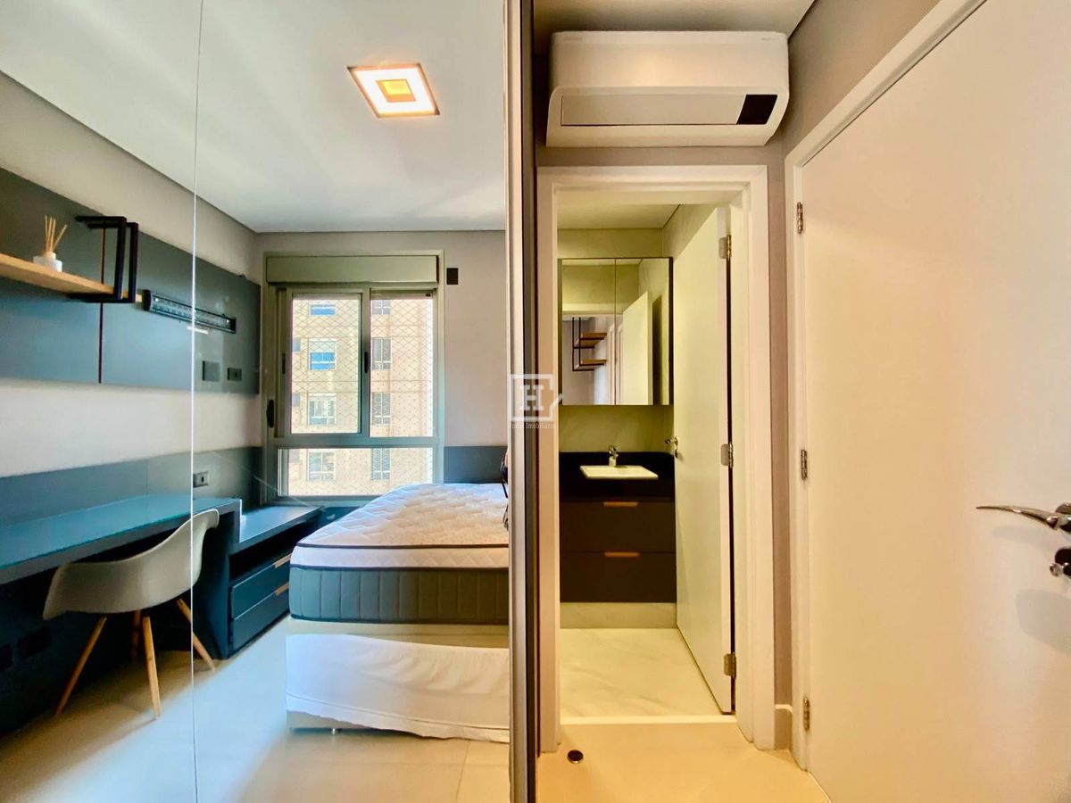 Apartamento com 3 quartos à Venda, Real Parque - São Paulo
