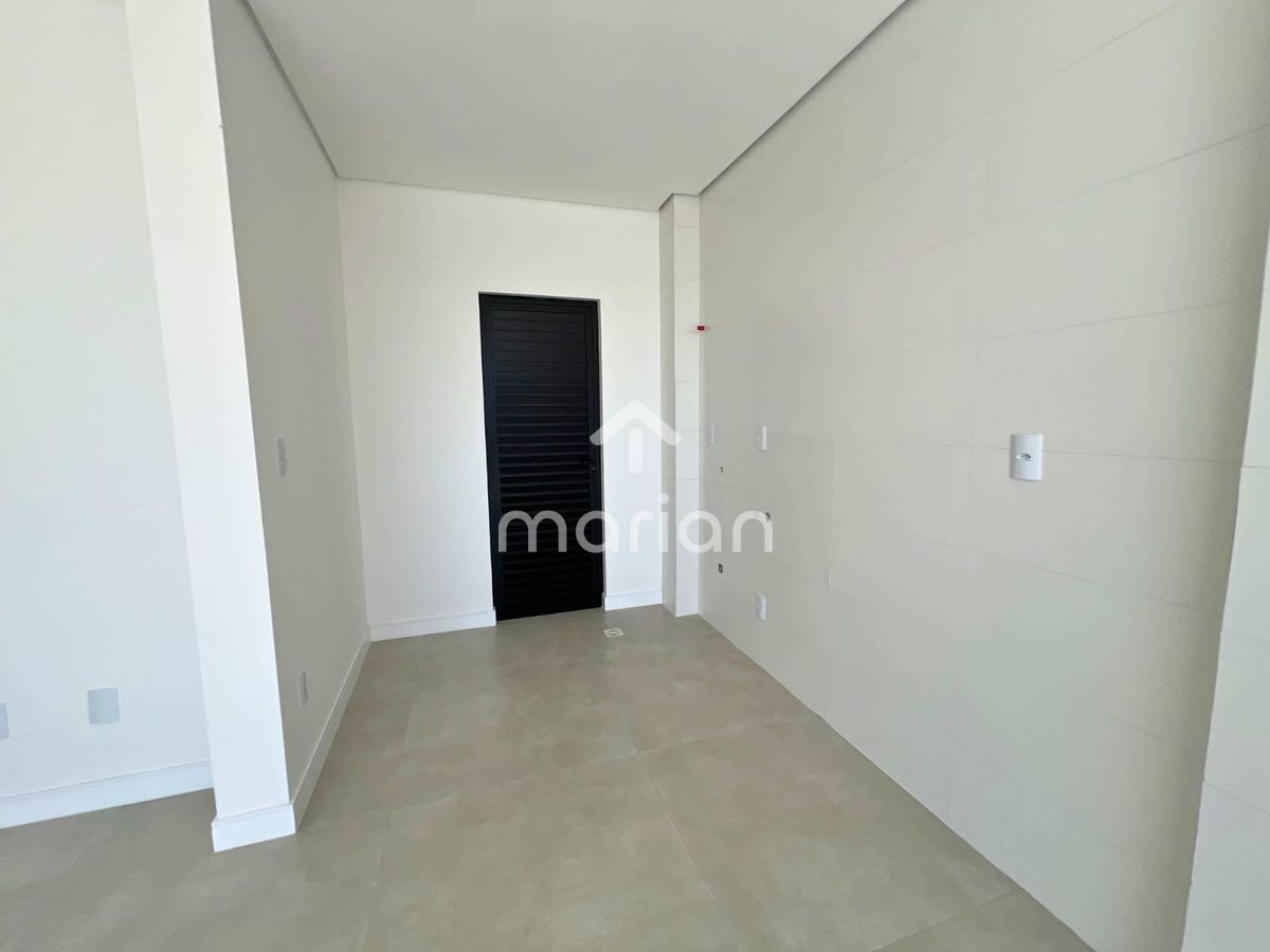 Apartamento com 2 quartos, Itacolomi - Balneário Piçarras
