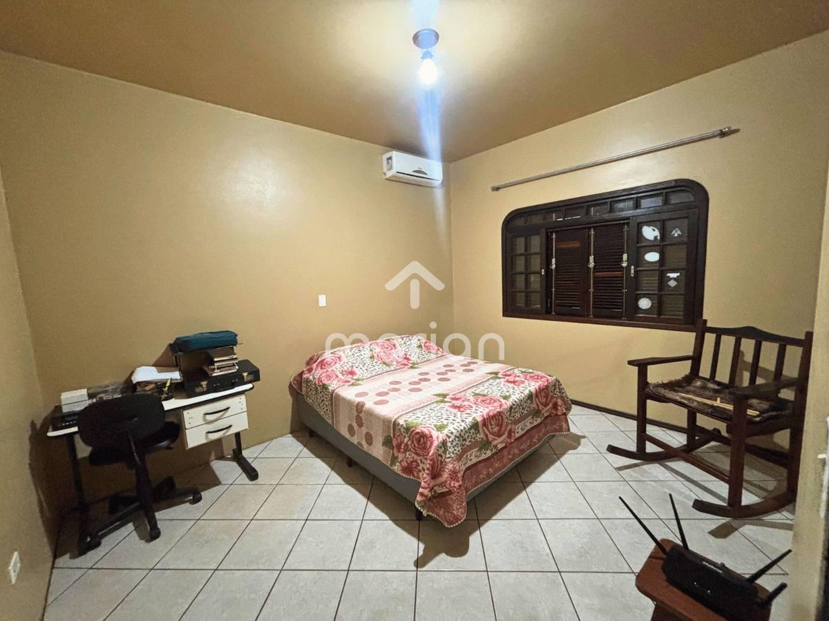 Casa a 600m da praia com 3 quartos, Praia Grande - Penha