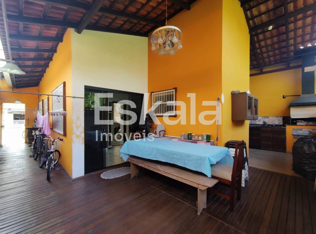 Casa semi-mobiliada com 01 suíte + 01 quarto ilha da figueira - guaramirim