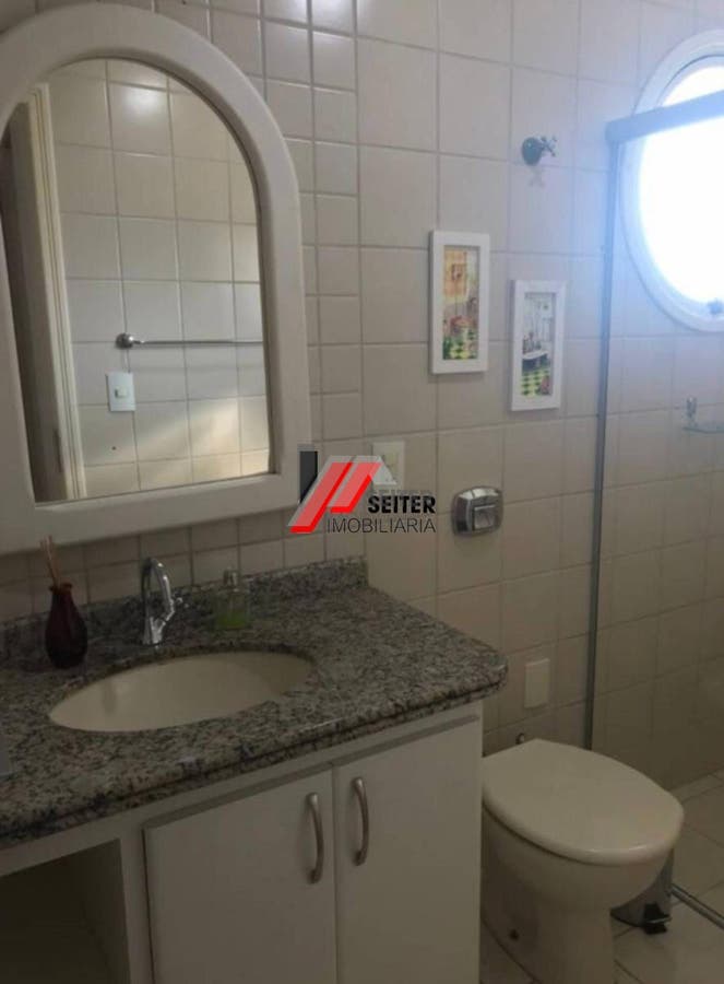 Apartamento á venda no bairro Itacorubi em Florianópolis
