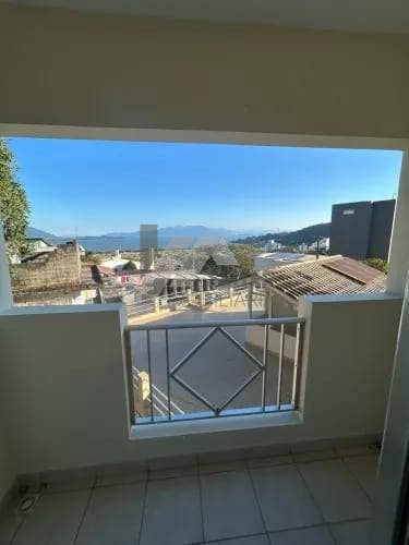Prédio a venda com 7 apartamentos na Carvoeira Florianópolis