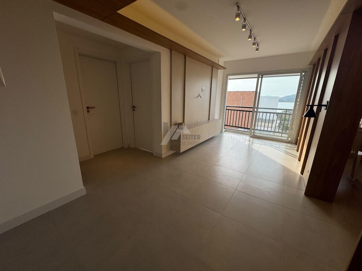 Apartamento 2 dormitórios no João Paulo