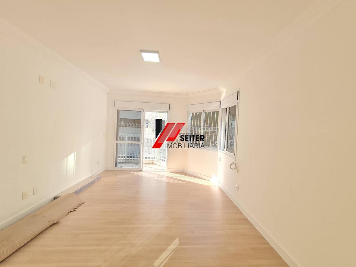 Apartamento a venda na Beira Mar Norte de Florianópolis