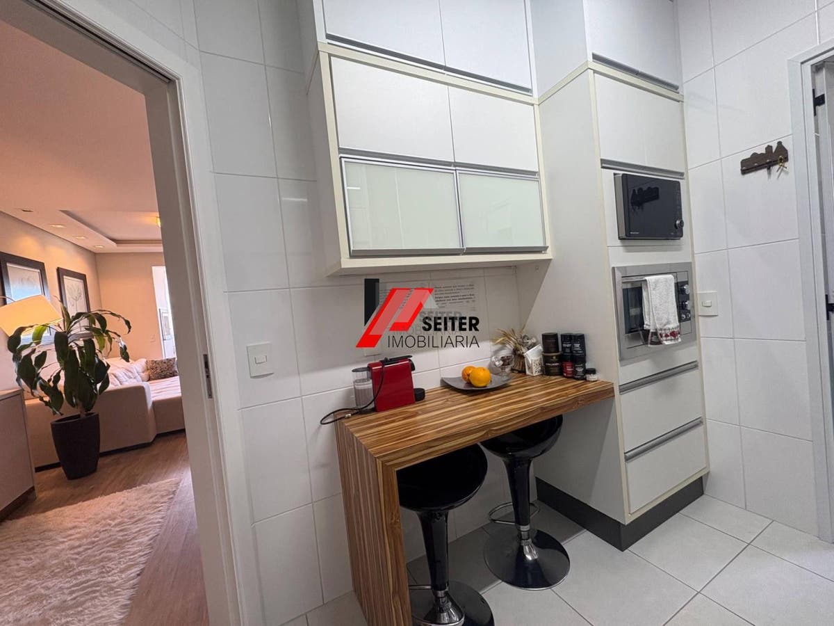 Apartamento á venda Itacorubi Florianópolis.