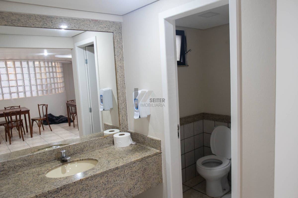 Apartamento com 3 quartos, Centro - Florianópolis