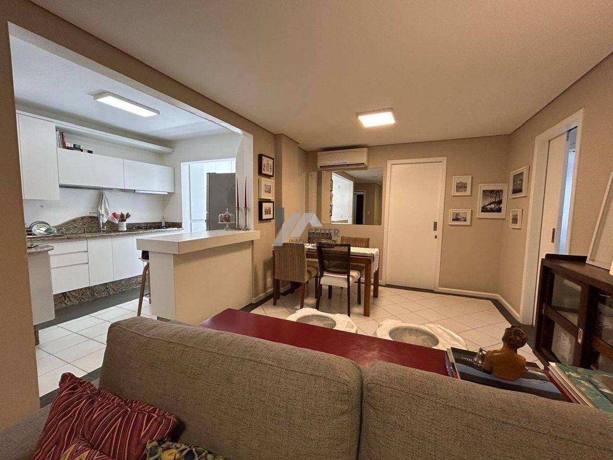 Apartamento com 3 dormitórios para a venda no Itacorubi