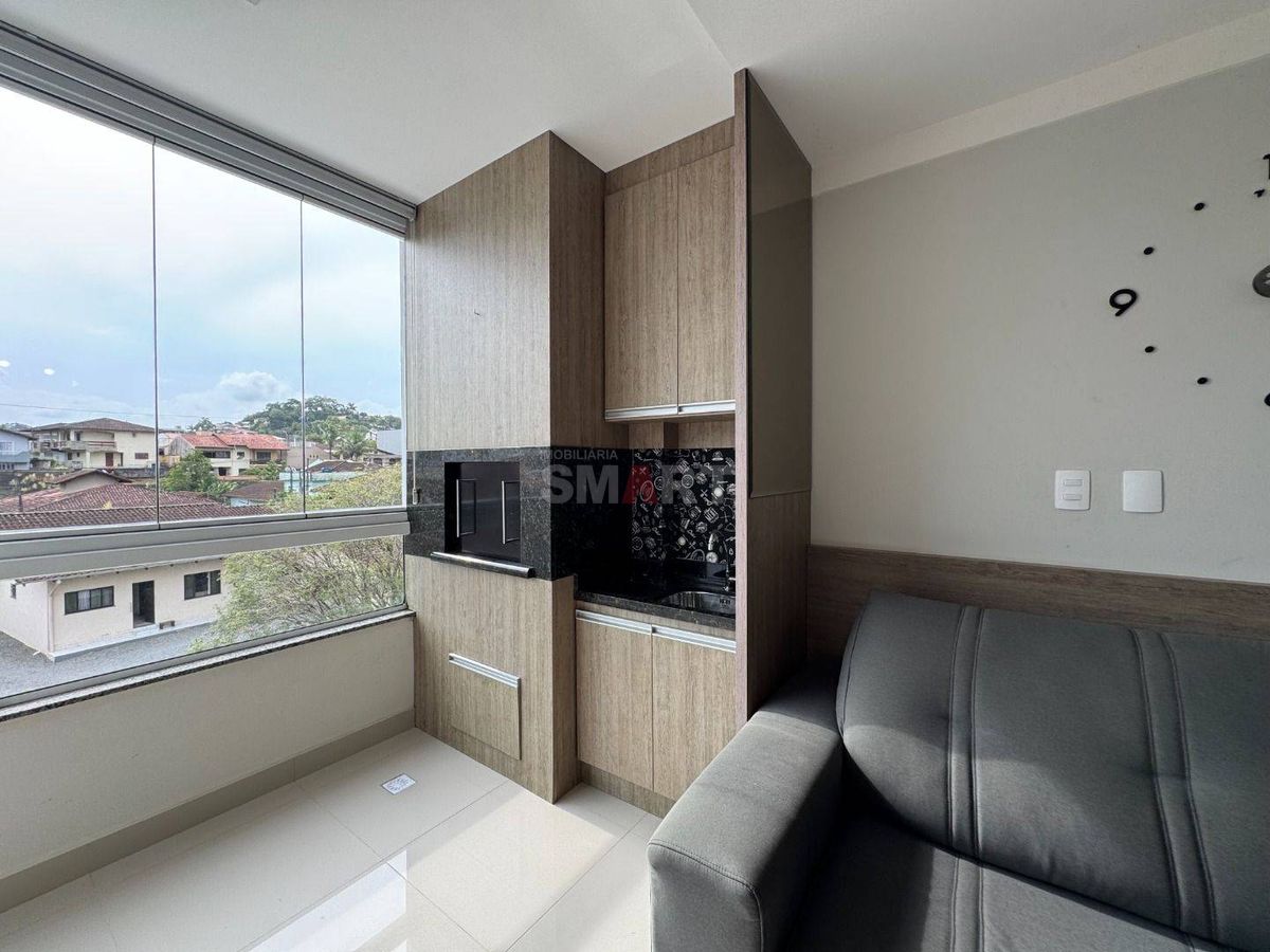 Apartamento com 1 Suíte +1 Quarto Mobiliado no Centro