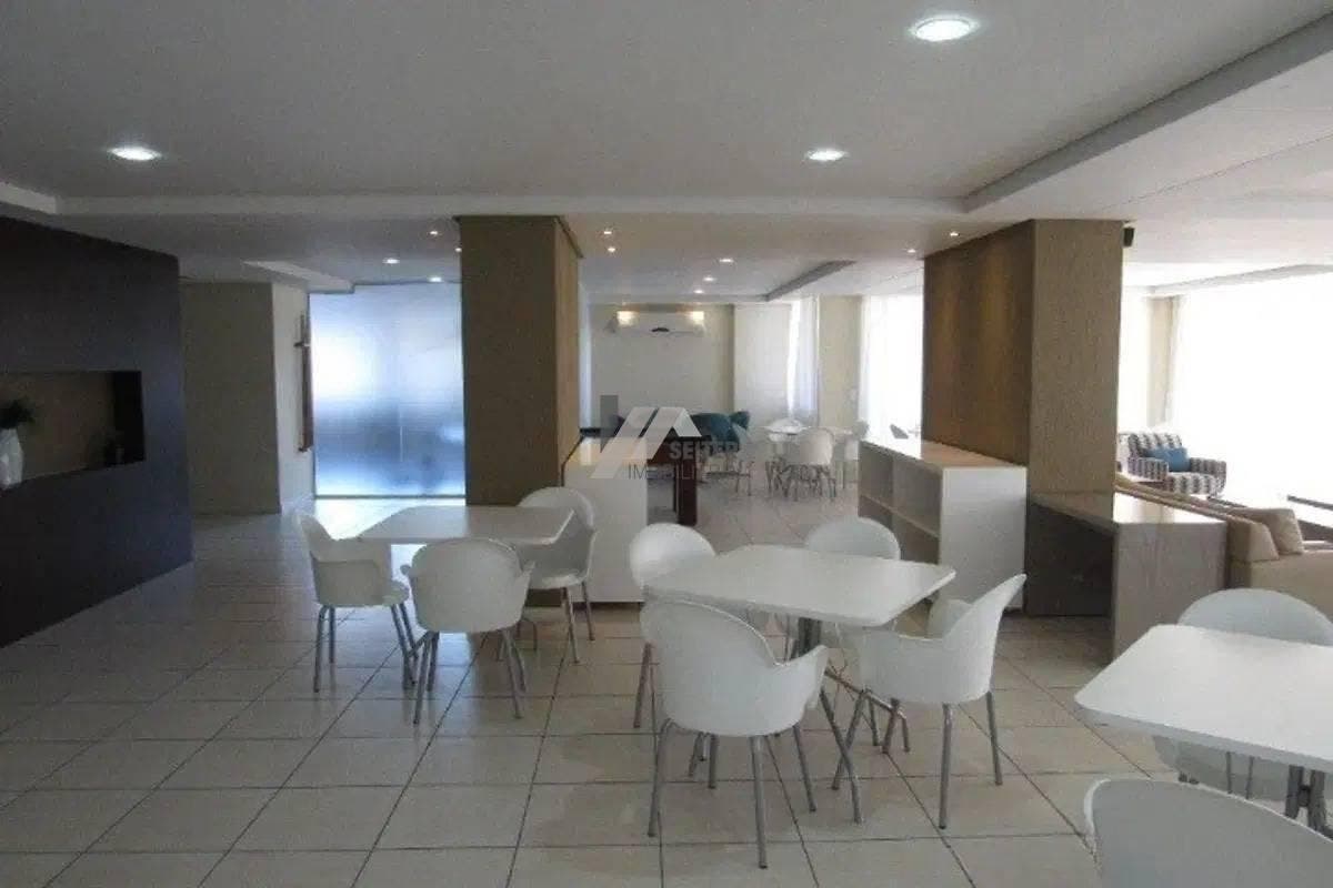 Apartamento com 2 quartos, João Paulo - Florianópolis
