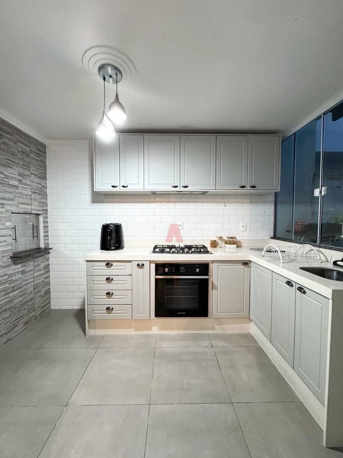 Apartamento Semimobiliado com 02 Quartos à Venda em Três Rios do Sul