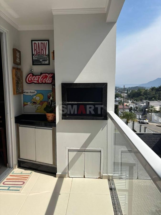 Apartamento com 2 Quartos e Ampla Área Externa no Bairro Amizade