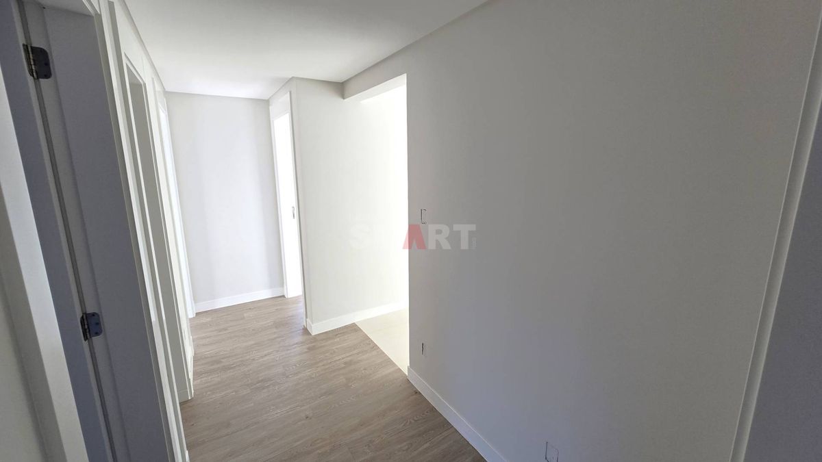Apartamento com 3 Suítes à Venda no Jaraguá Esquerdo