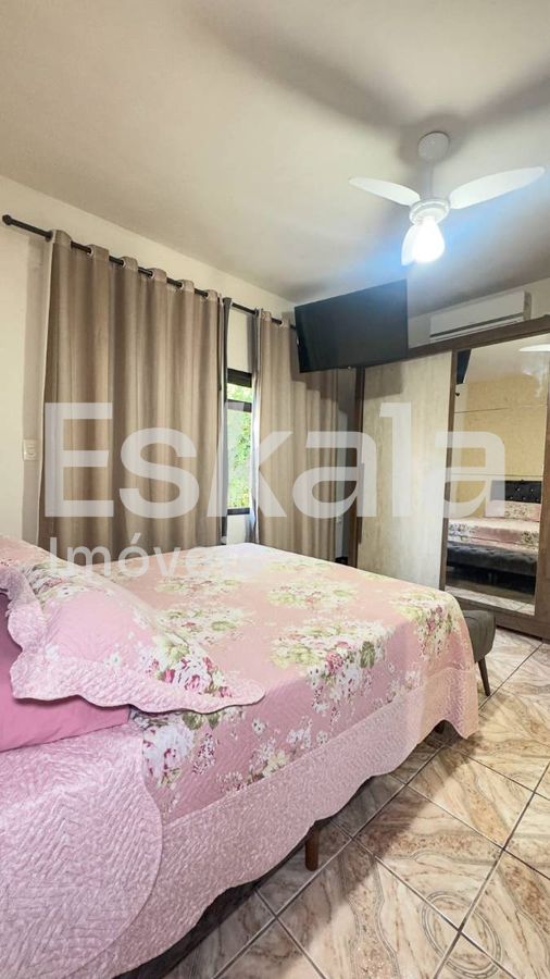 Casa Mobiliada Com 01 Suíte + 02 Quartos Amizade - Guaramirim