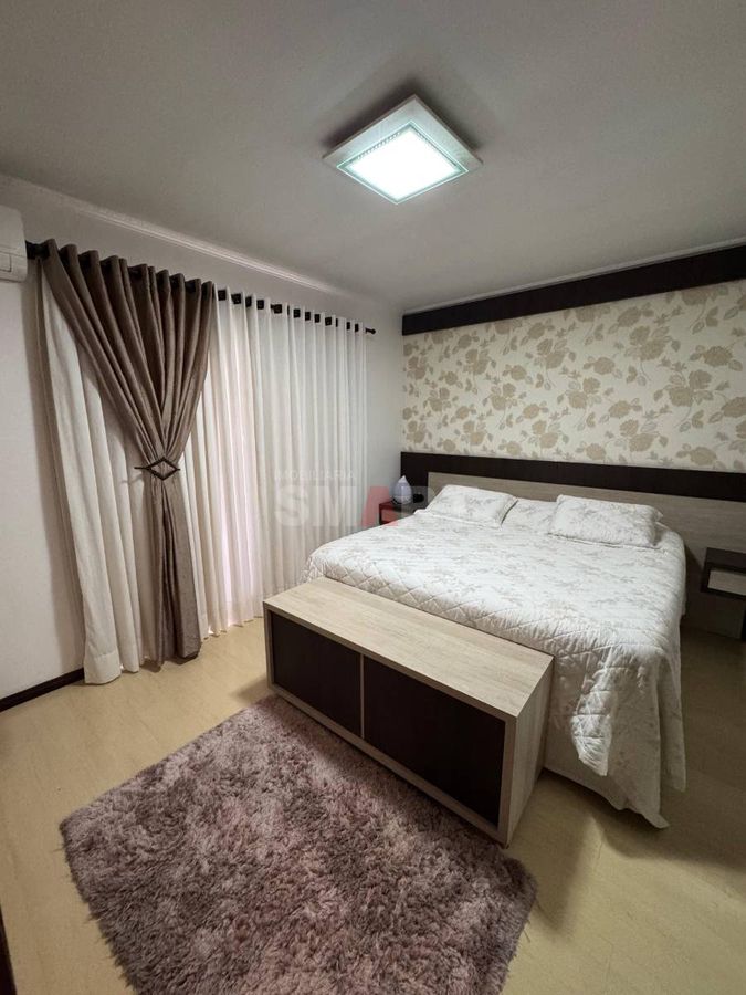 Terreno com 924,27m² com 2 Casas e Piscina no Bairro Vila Lenzi (Avalia Permuta)