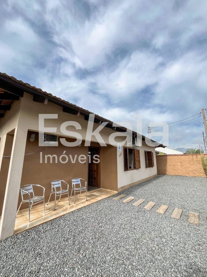 Casa, 4 quartos, 104 m² - Foto 1