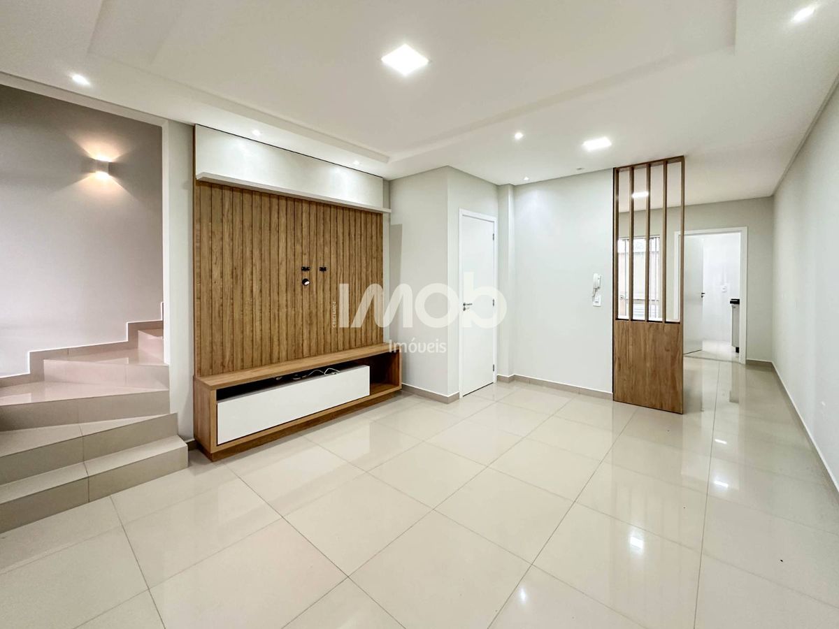 Casa, 2 quartos, 100 m² - Foto 1