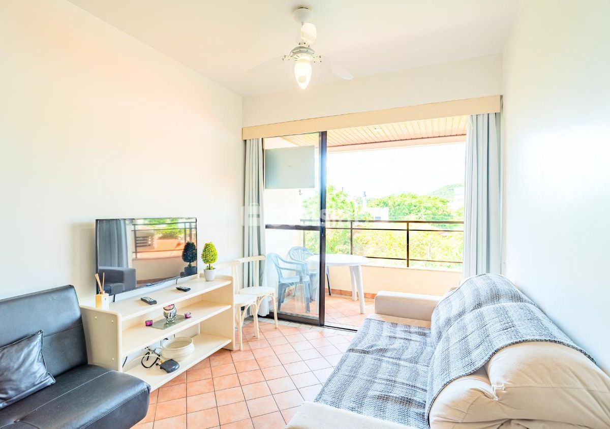 Apartamento de um quarto no Merit Plaza