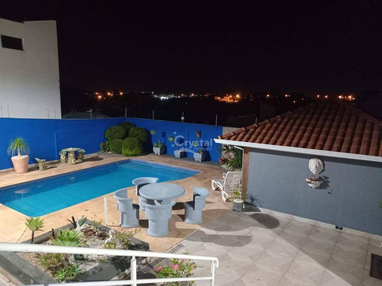 Casa à Venda com 3 Quartos, Piscina, Área Gourmet e Edícula no São Judas Tadeu II - Avaré. Foto 2