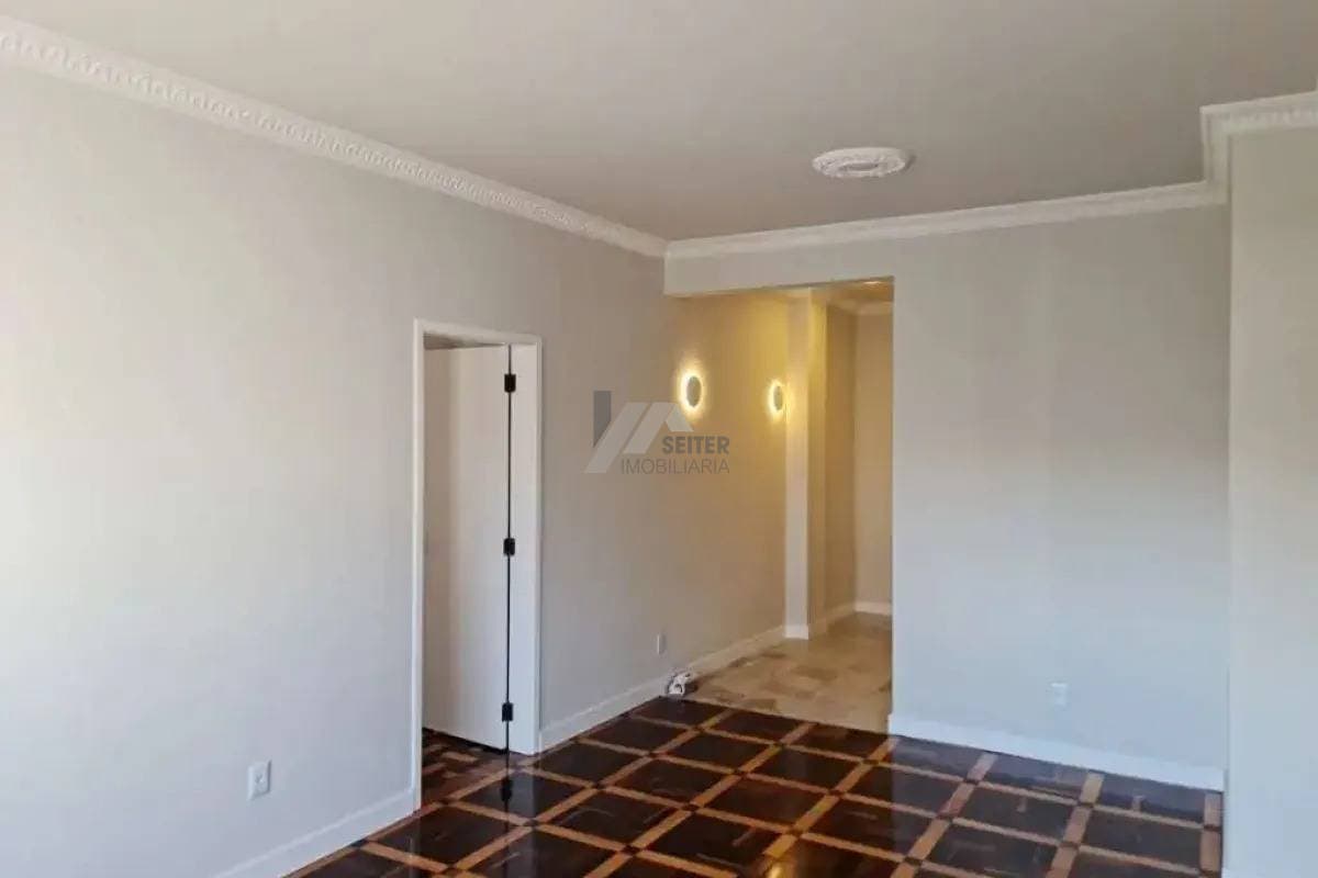 Apartamento 4 dormitórios suite venda Centro Florianópolis