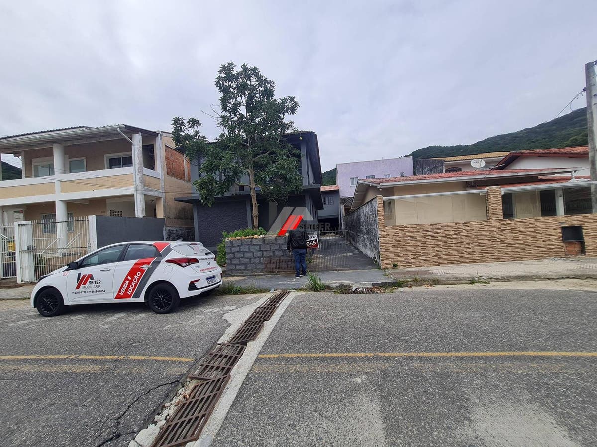Casa grande venda Monte Verde Florianopolis