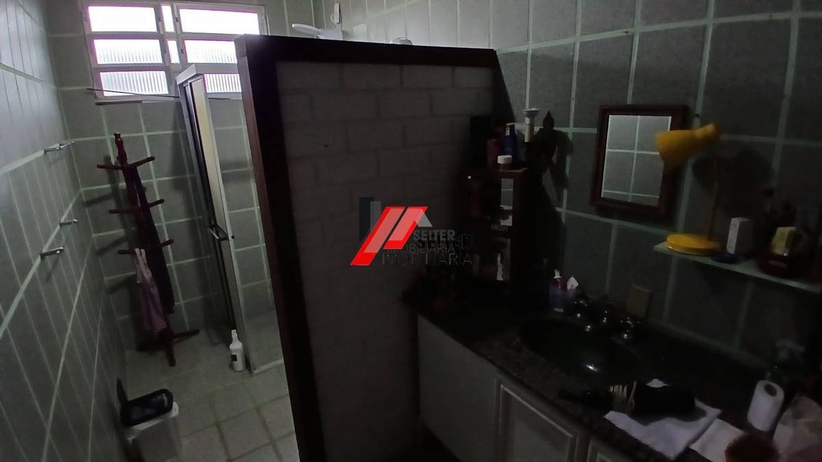 Casa a venda na agronomica