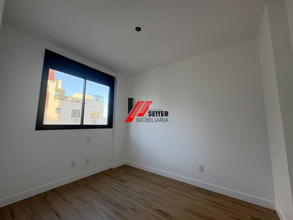 Apartamento à venda no Itacorubi Florianópolis
