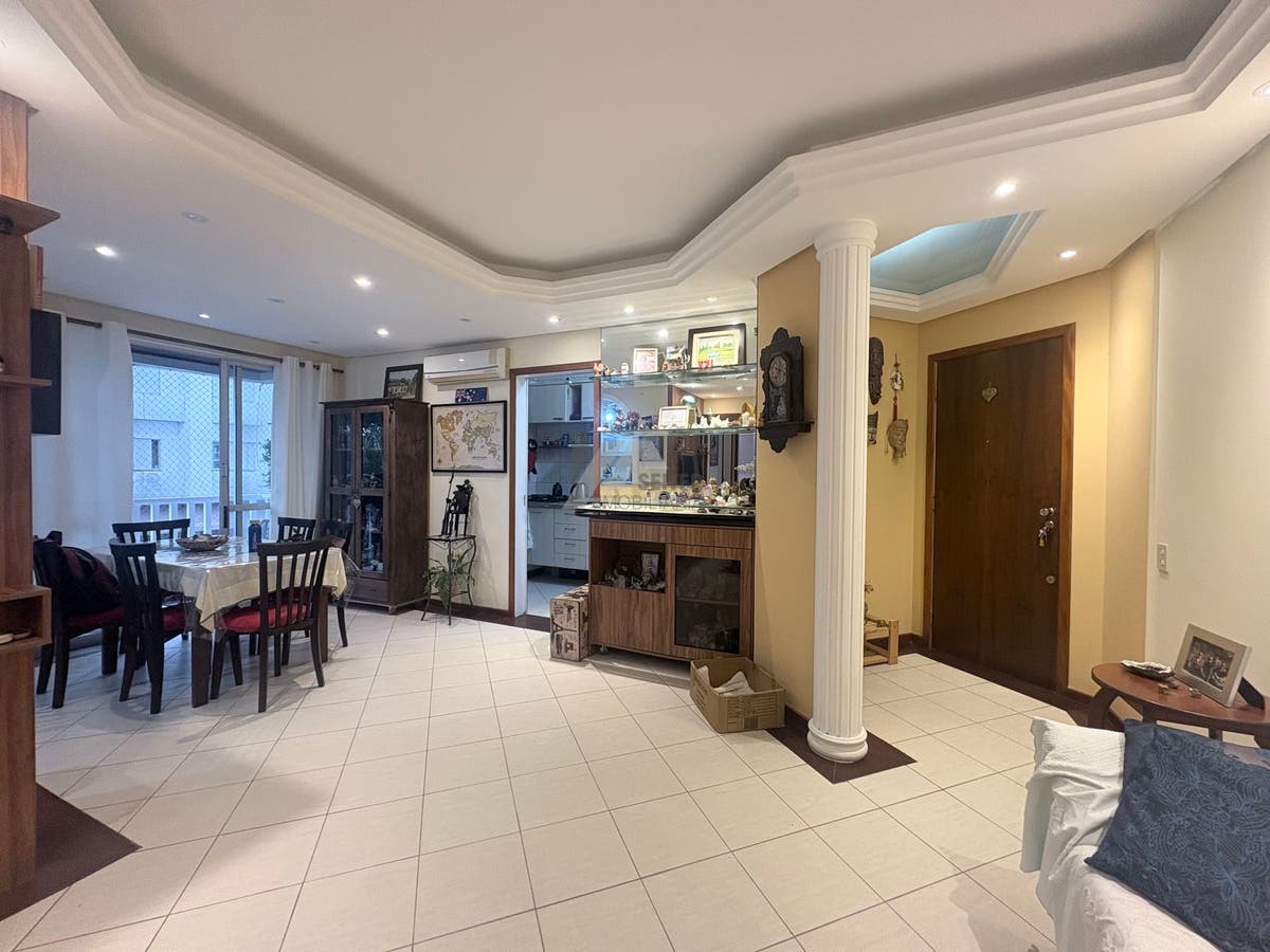 Apartamento de 3 dormitorios e 1 vaga a venda no Itacorubi