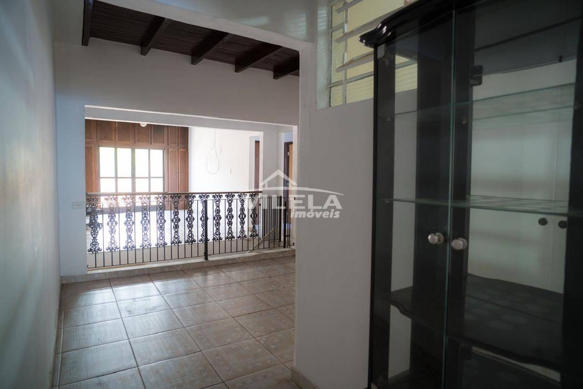 Sobrado residencial e comercial região central de caraguatatuba-sp